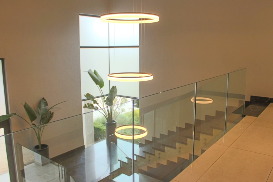 5 Bedroom Property for Sale in Midstream Ridge Gauteng