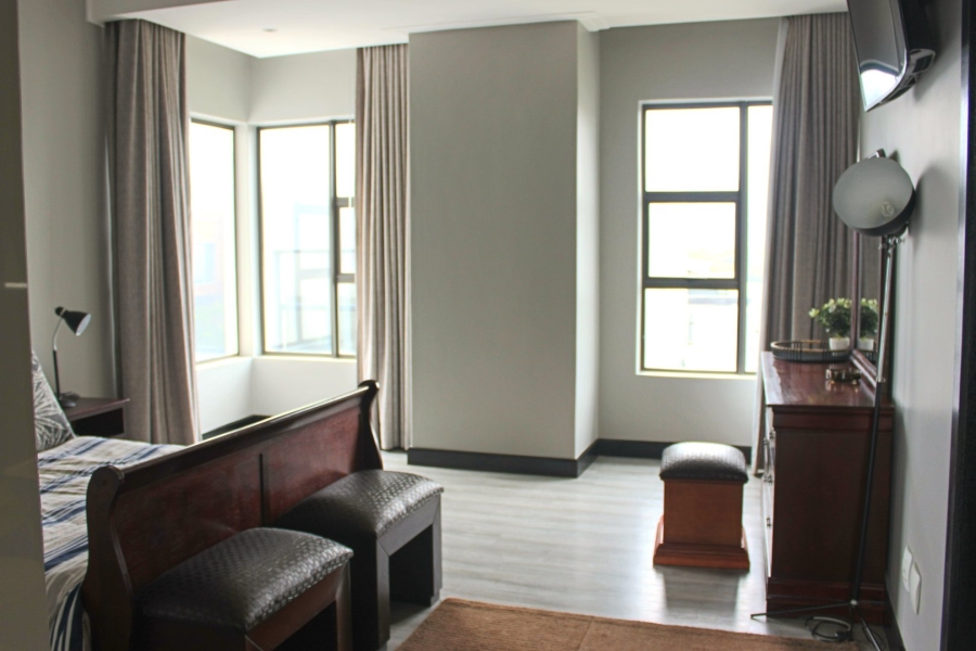 5 Bedroom Property for Sale in Midstream Ridge Gauteng