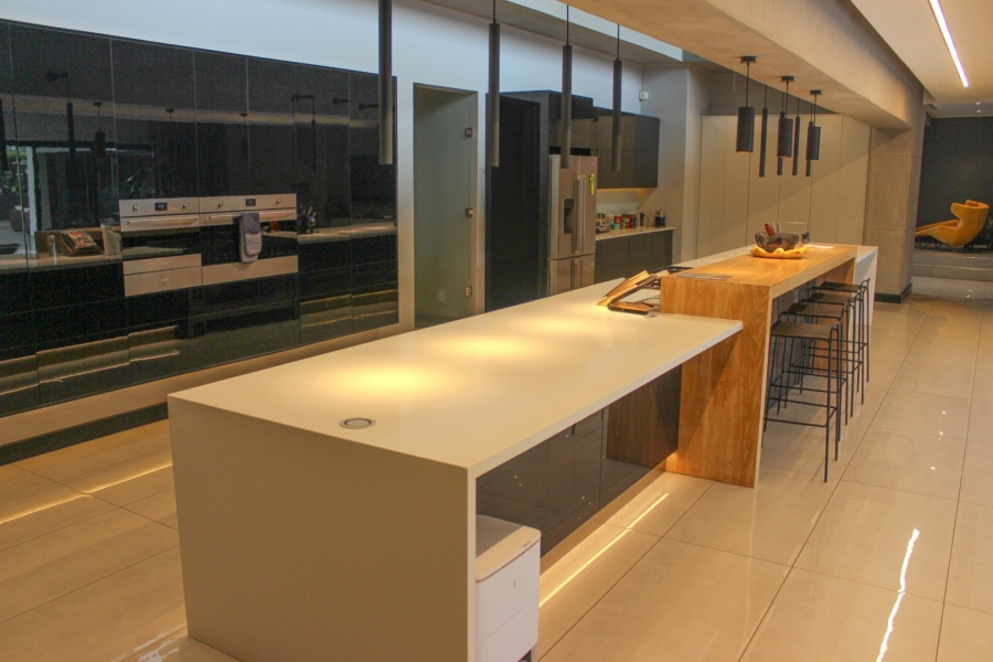 5 Bedroom Property for Sale in Midstream Ridge Gauteng