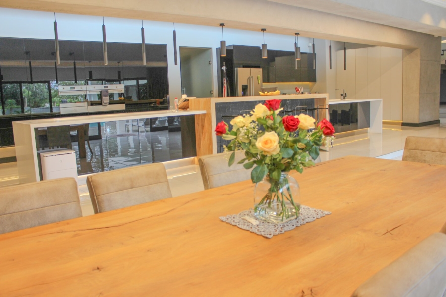 5 Bedroom Property for Sale in Midstream Ridge Gauteng