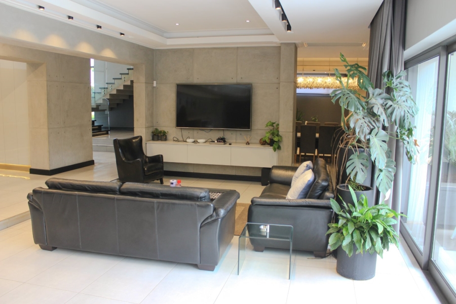 5 Bedroom Property for Sale in Midstream Ridge Gauteng