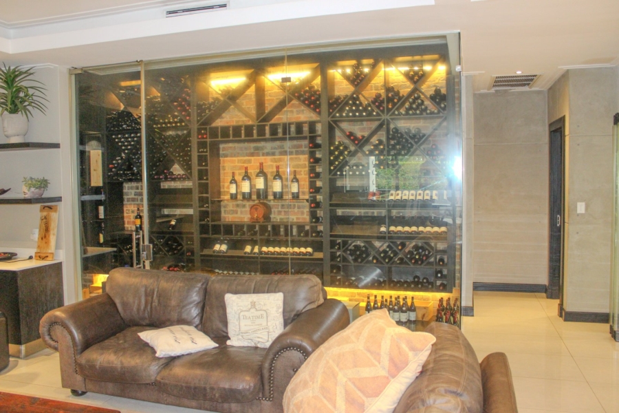 5 Bedroom Property for Sale in Midstream Ridge Gauteng