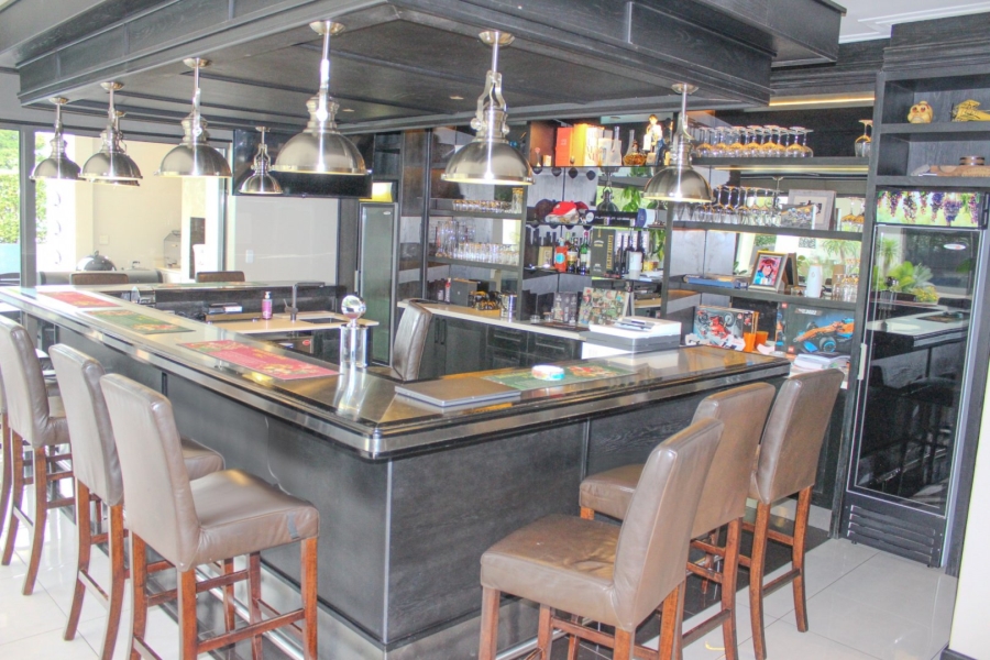 5 Bedroom Property for Sale in Midstream Ridge Gauteng