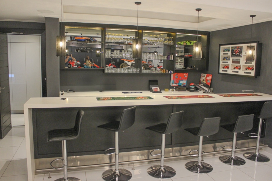 5 Bedroom Property for Sale in Midstream Ridge Gauteng