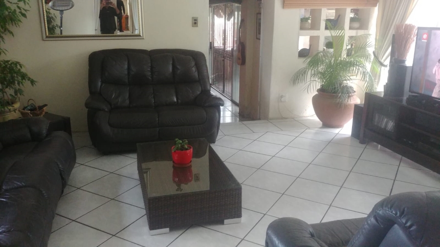 Commercial Property for Sale in Austinview Gauteng