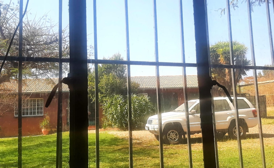 Commercial Property for Sale in Austinview Gauteng