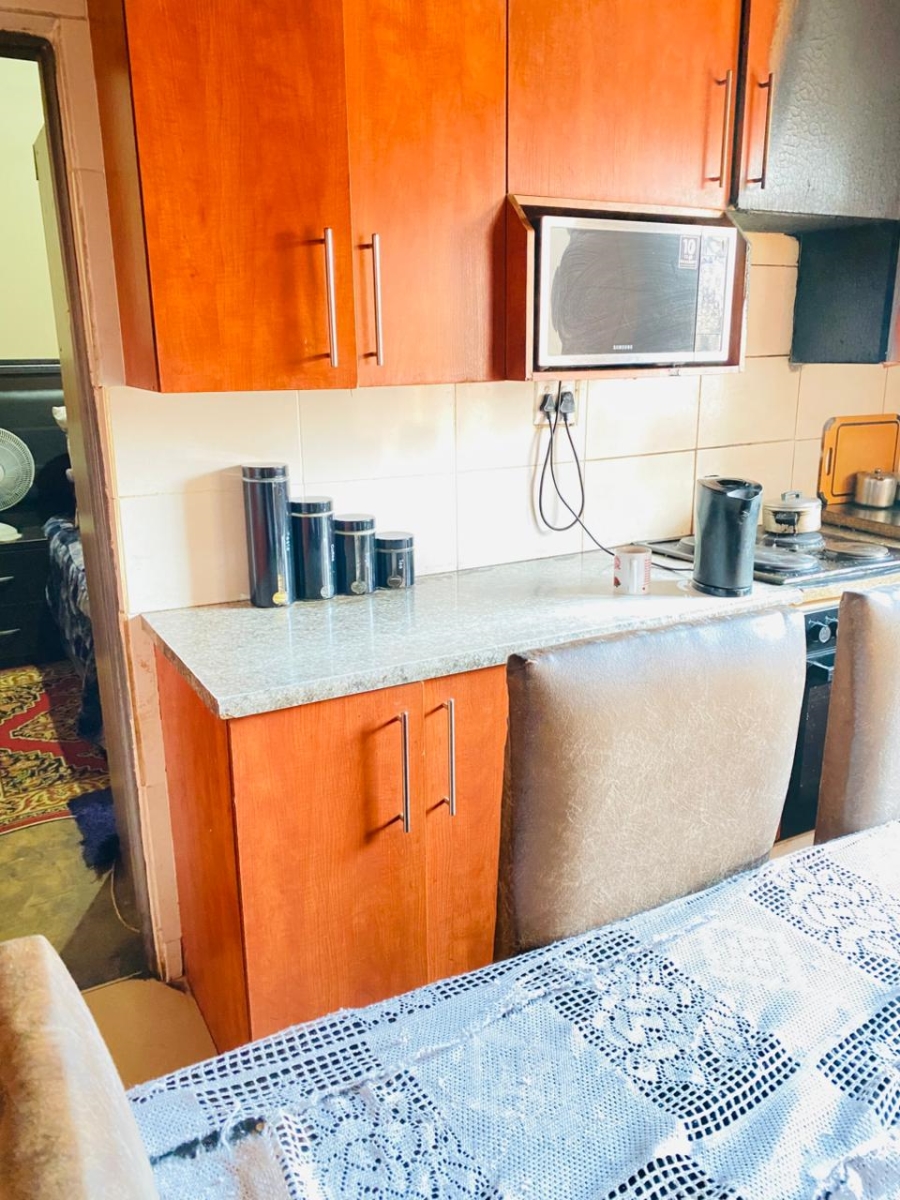 4 Bedroom Property for Sale in Zonkezizwe Gauteng