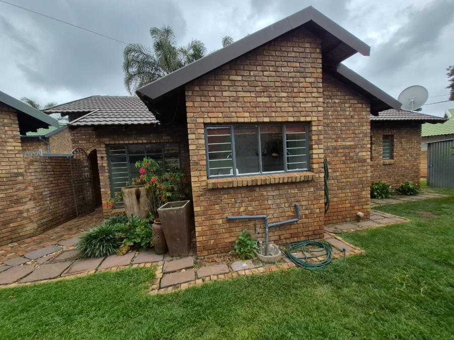 3 Bedroom Property for Sale in Moreleta Park Gauteng