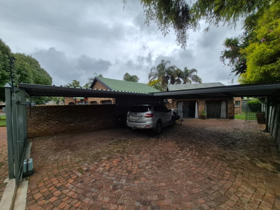 3 Bedroom Property for Sale in Moreleta Park Gauteng