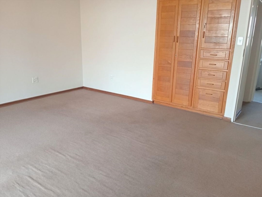 2 Bedroom Property for Sale in Terenure Gauteng