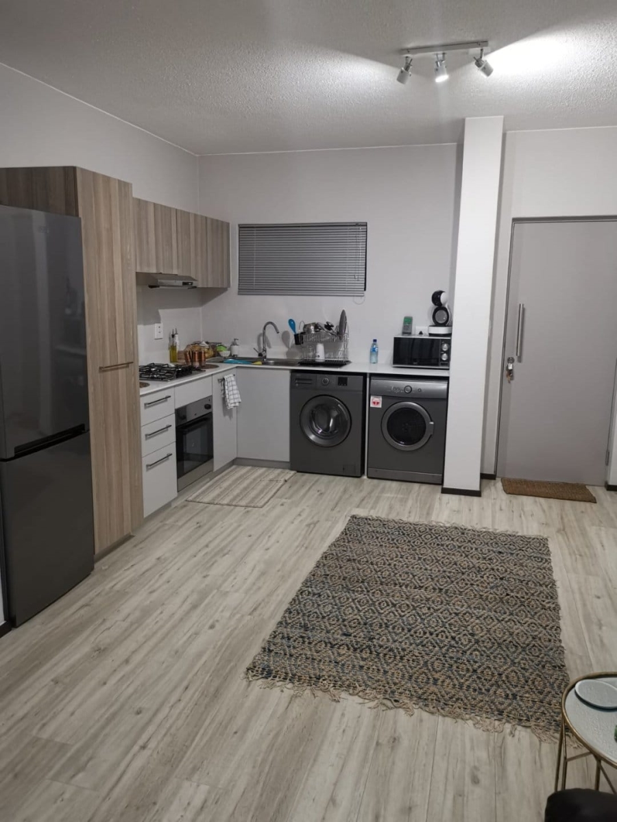 2 Bedroom Property for Sale in Broadacres Gauteng