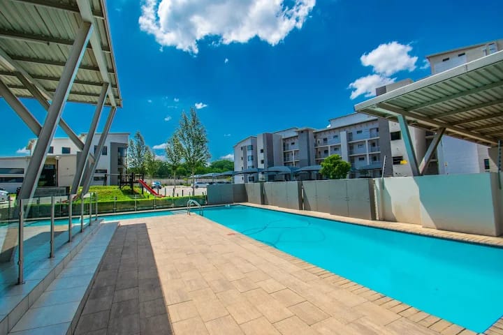 2 Bedroom Property for Sale in Broadacres Gauteng