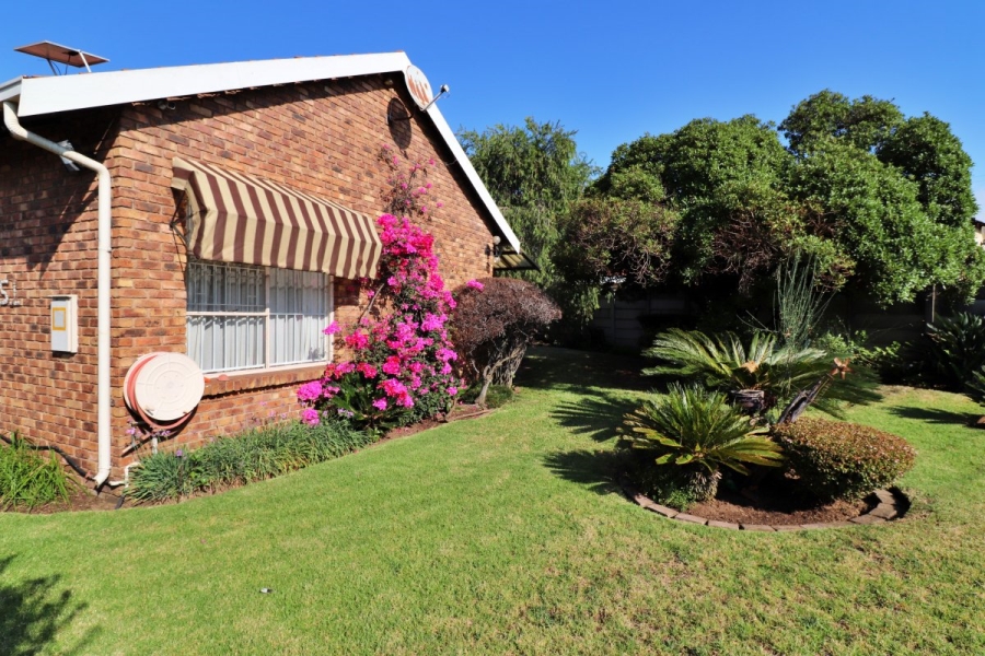 4 Bedroom Property for Sale in Primrose East Gauteng