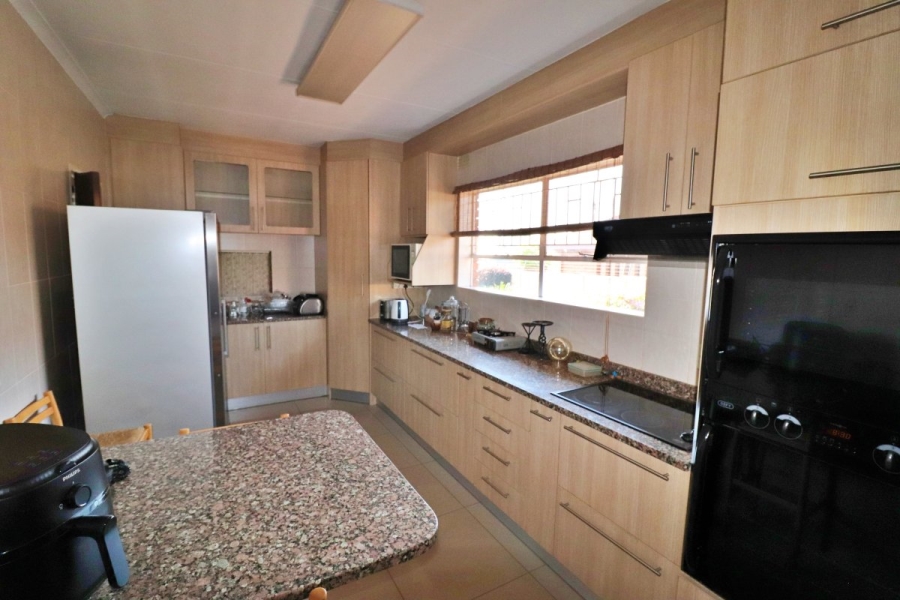 4 Bedroom Property for Sale in Primrose East Gauteng