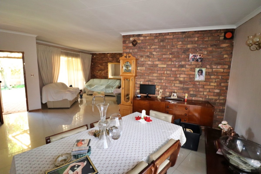 4 Bedroom Property for Sale in Primrose East Gauteng