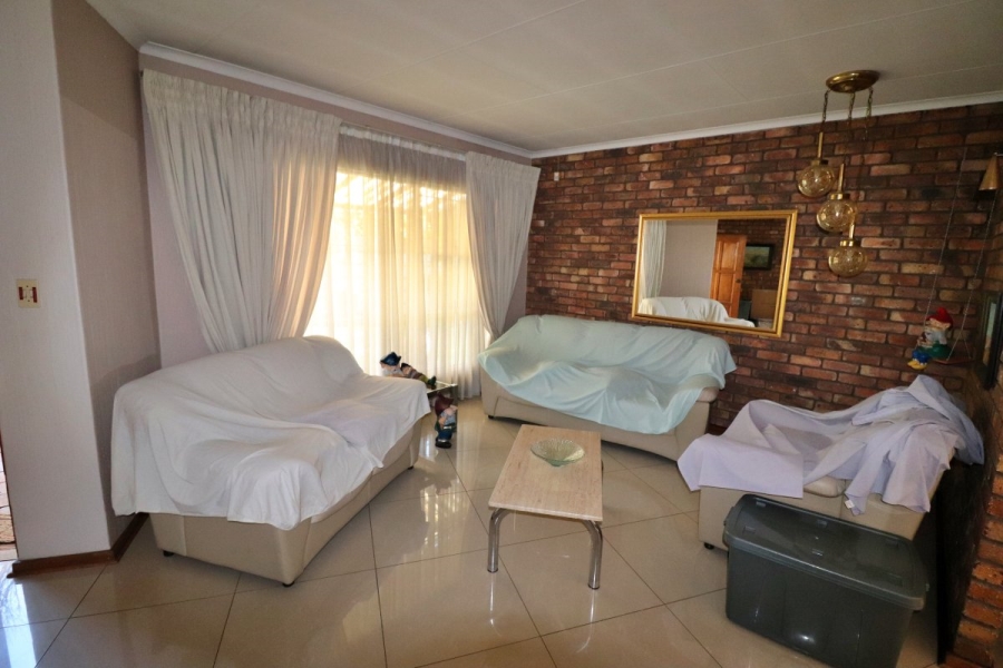 4 Bedroom Property for Sale in Primrose East Gauteng
