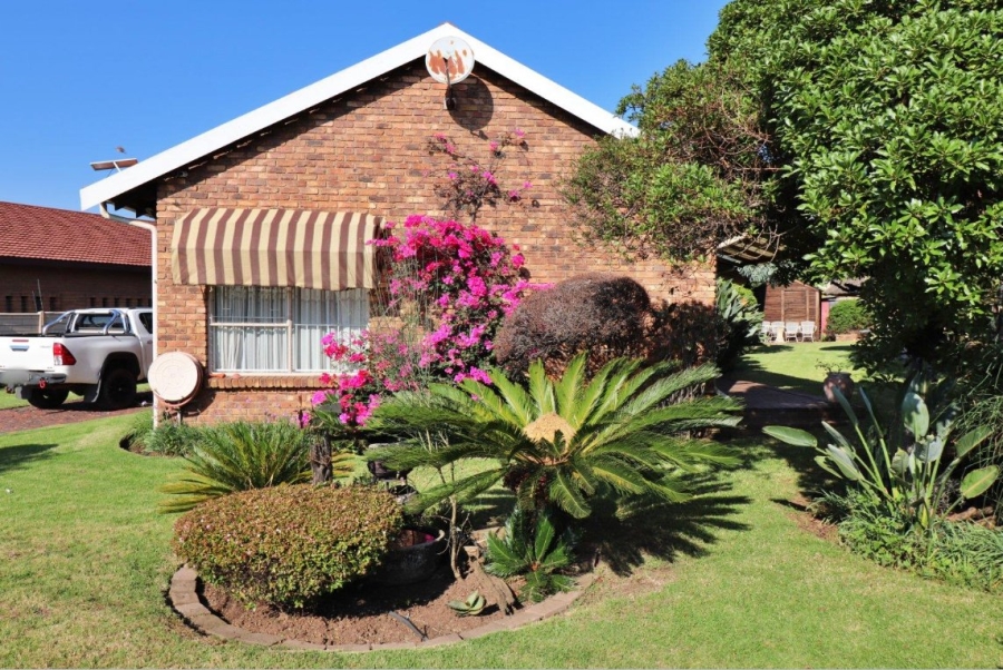 4 Bedroom Property for Sale in Primrose Gauteng
