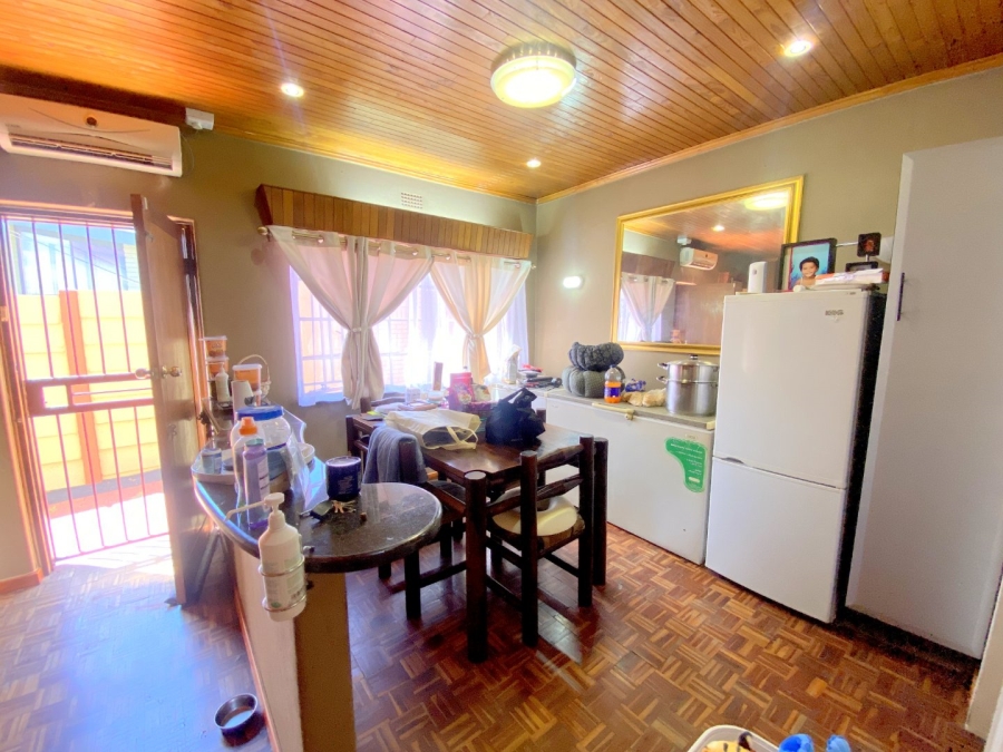 5 Bedroom Property for Sale in Illiondale Gauteng