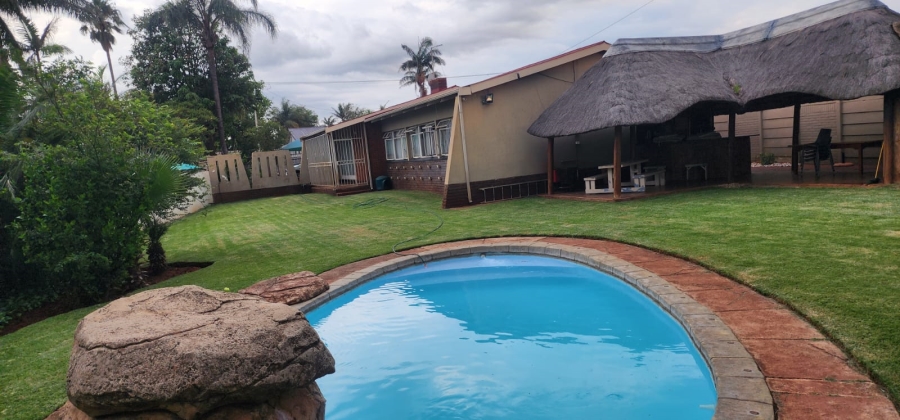 3 Bedroom Property for Sale in Sinoville Gauteng