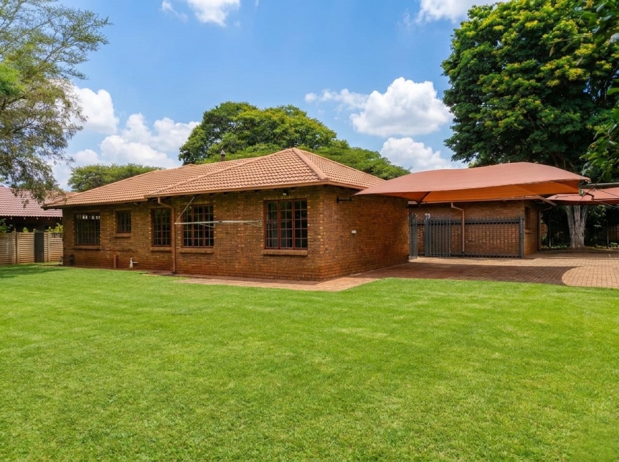 5 Bedroom Property for Sale in Doornpoort Gauteng