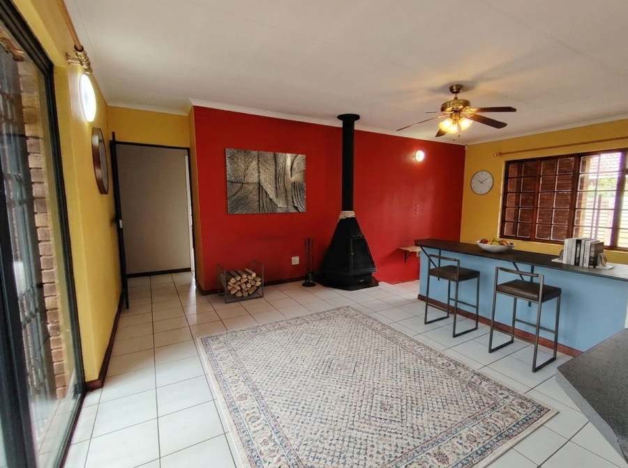 5 Bedroom Property for Sale in Doornpoort Gauteng