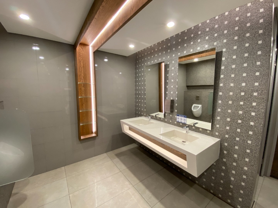 To Let commercial Property for Rent in Die Hoewes Gauteng