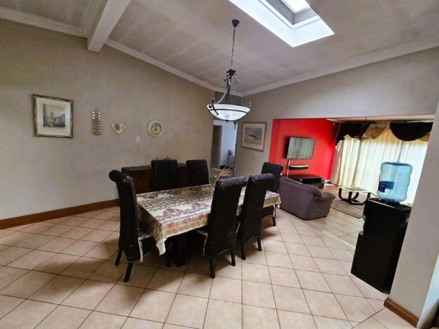 5 Bedroom Property for Sale in Birchleigh Gauteng