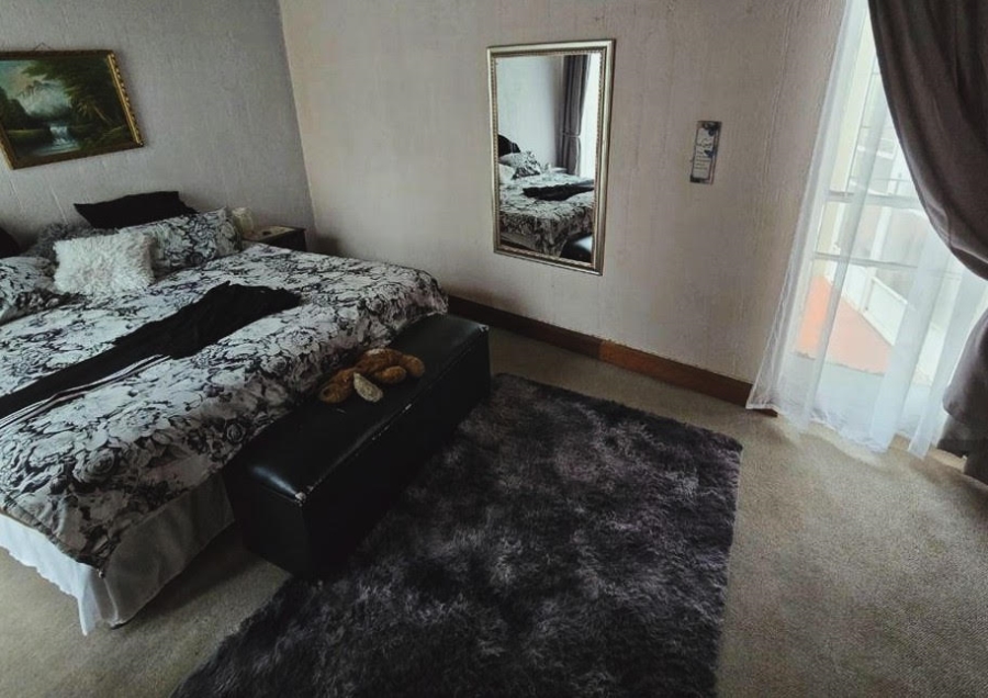 5 Bedroom Property for Sale in Birchleigh Gauteng