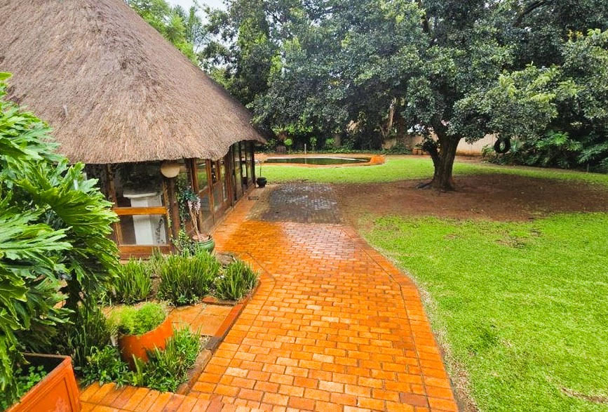 5 Bedroom Property for Sale in Birchleigh Gauteng