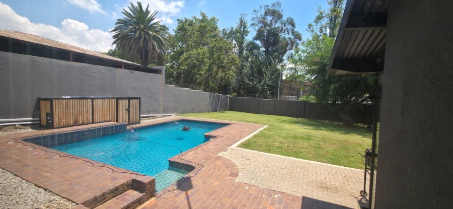 3 Bedroom Property for Sale in South Crest Gauteng
