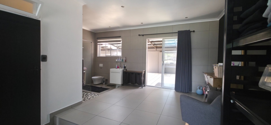 3 Bedroom Property for Sale in South Crest Gauteng