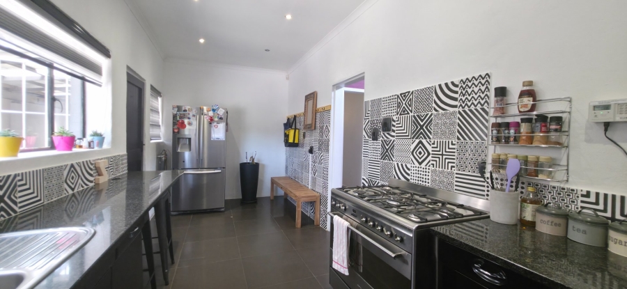3 Bedroom Property for Sale in South Crest Gauteng