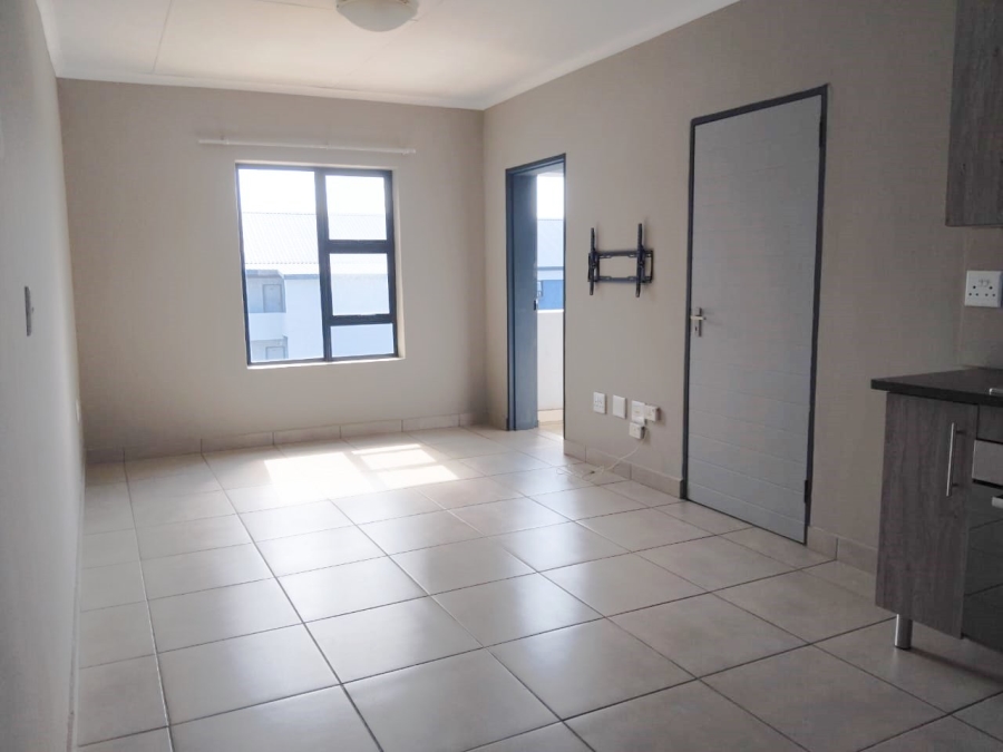 To Let  Bedroom Property for Rent in Glen Austin Gauteng