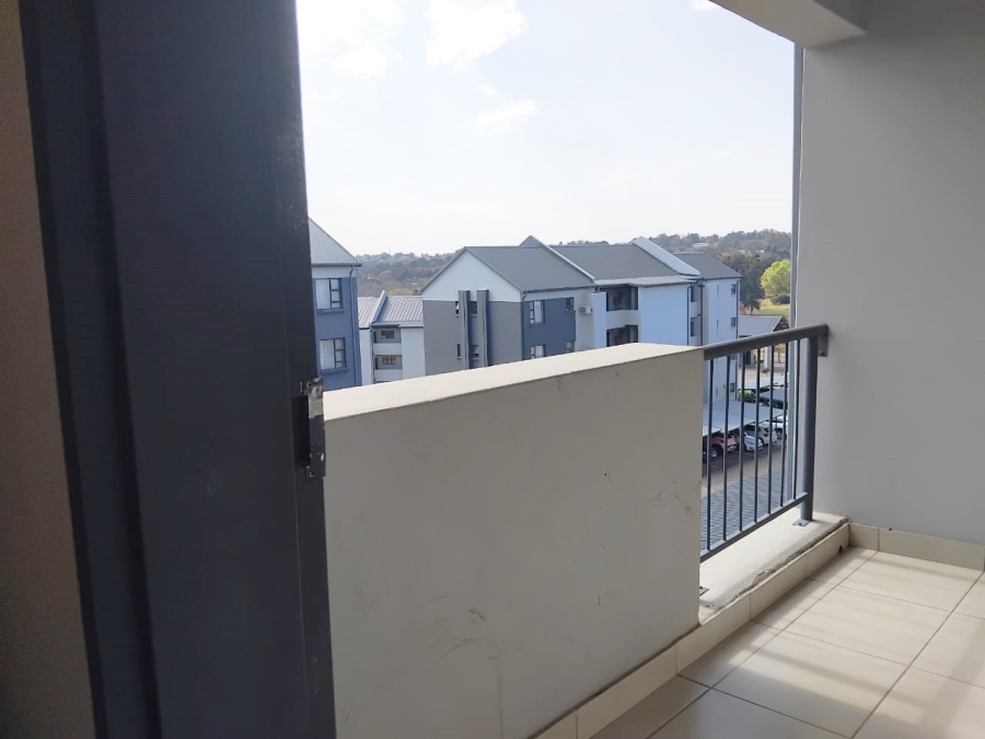 To Let  Bedroom Property for Rent in Glen Austin Gauteng