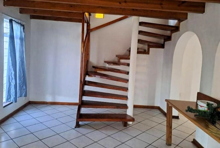 4 Bedroom Property for Sale in Birchleigh Gauteng