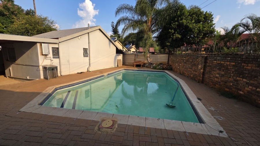 4 Bedroom Property for Sale in Magalieskruin Gauteng