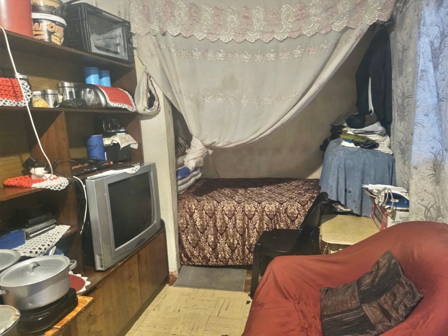 2 Bedroom Property for Sale in Daveyton Gauteng