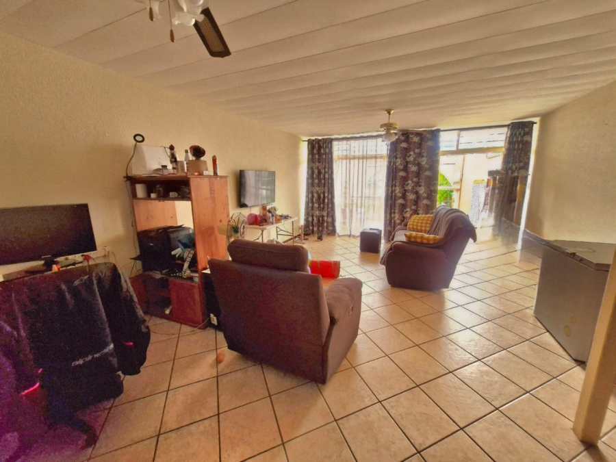 3 Bedroom Property for Sale in Sinoville Gauteng