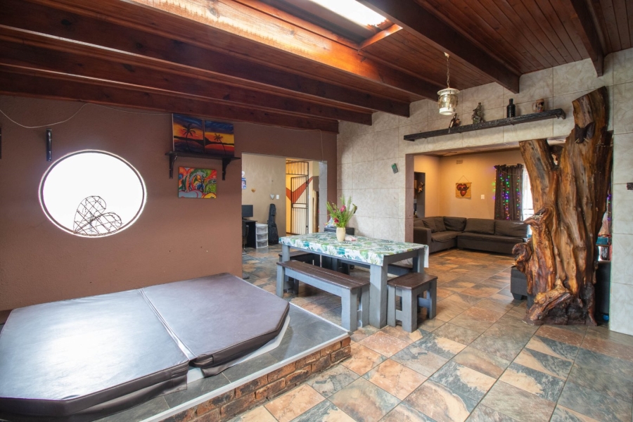 3 Bedroom Property for Sale in Bonaero Park Gauteng