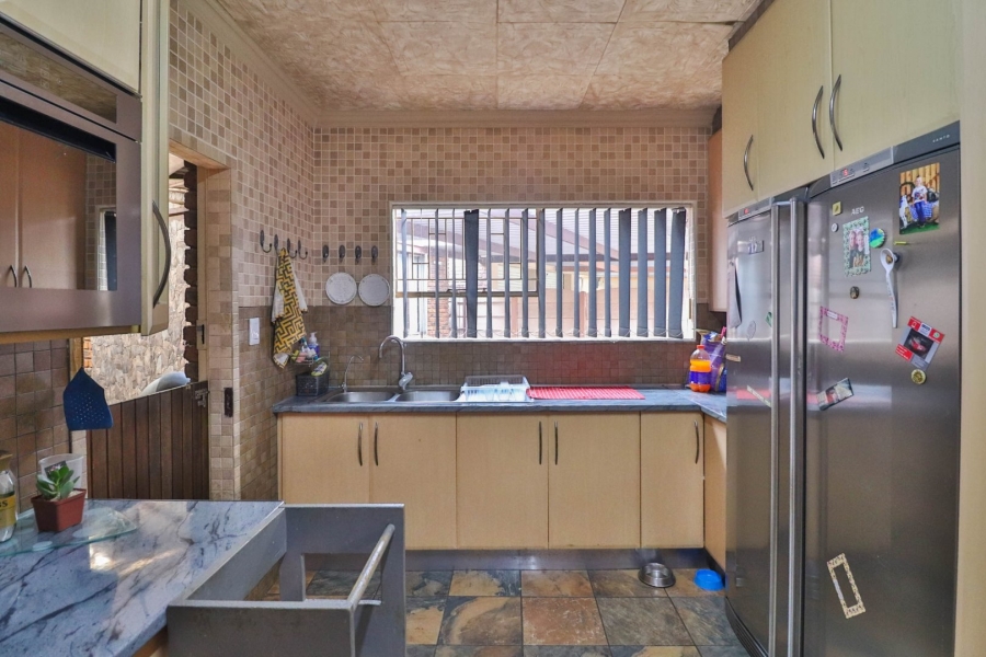 3 Bedroom Property for Sale in Bonaero Park Gauteng