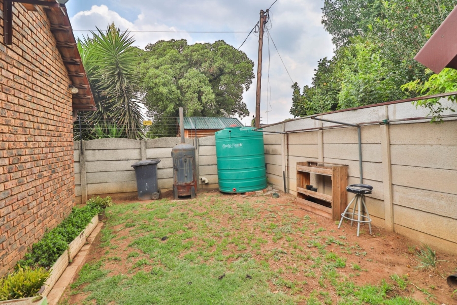 3 Bedroom Property for Sale in Bonaero Park Gauteng