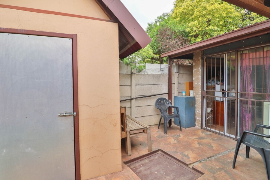 3 Bedroom Property for Sale in Bonaero Park Gauteng