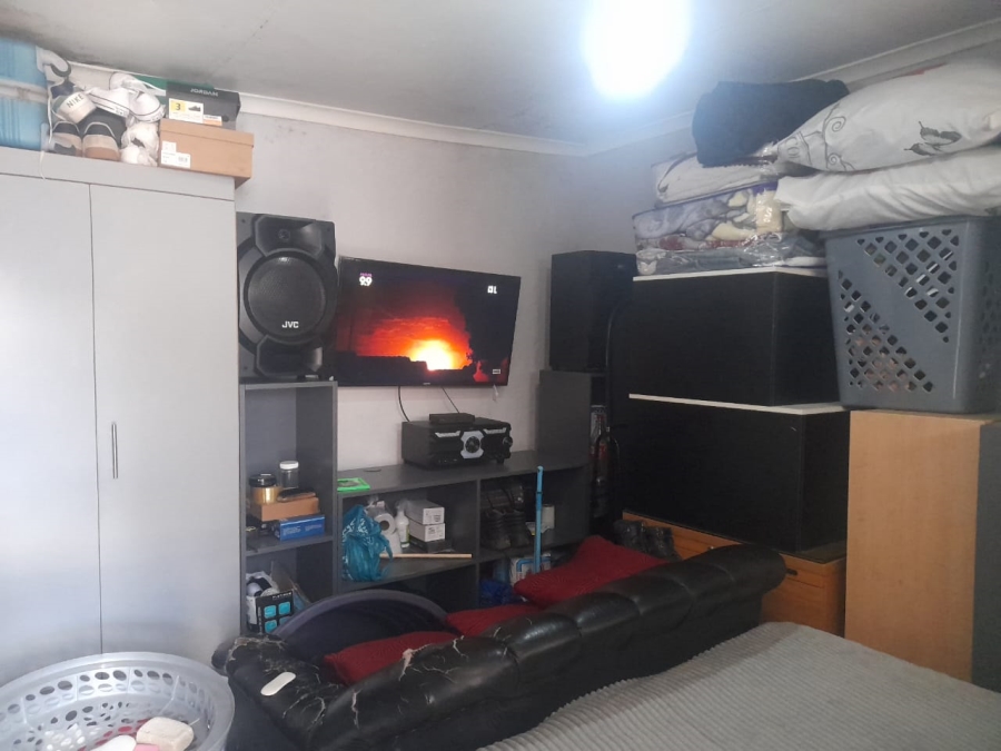 5 Bedroom Property for Sale in South Hills Gauteng