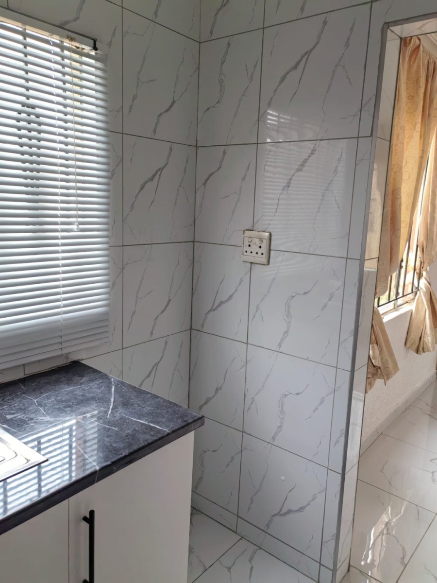 To Let 2 Bedroom Property for Rent in Zondi Gauteng