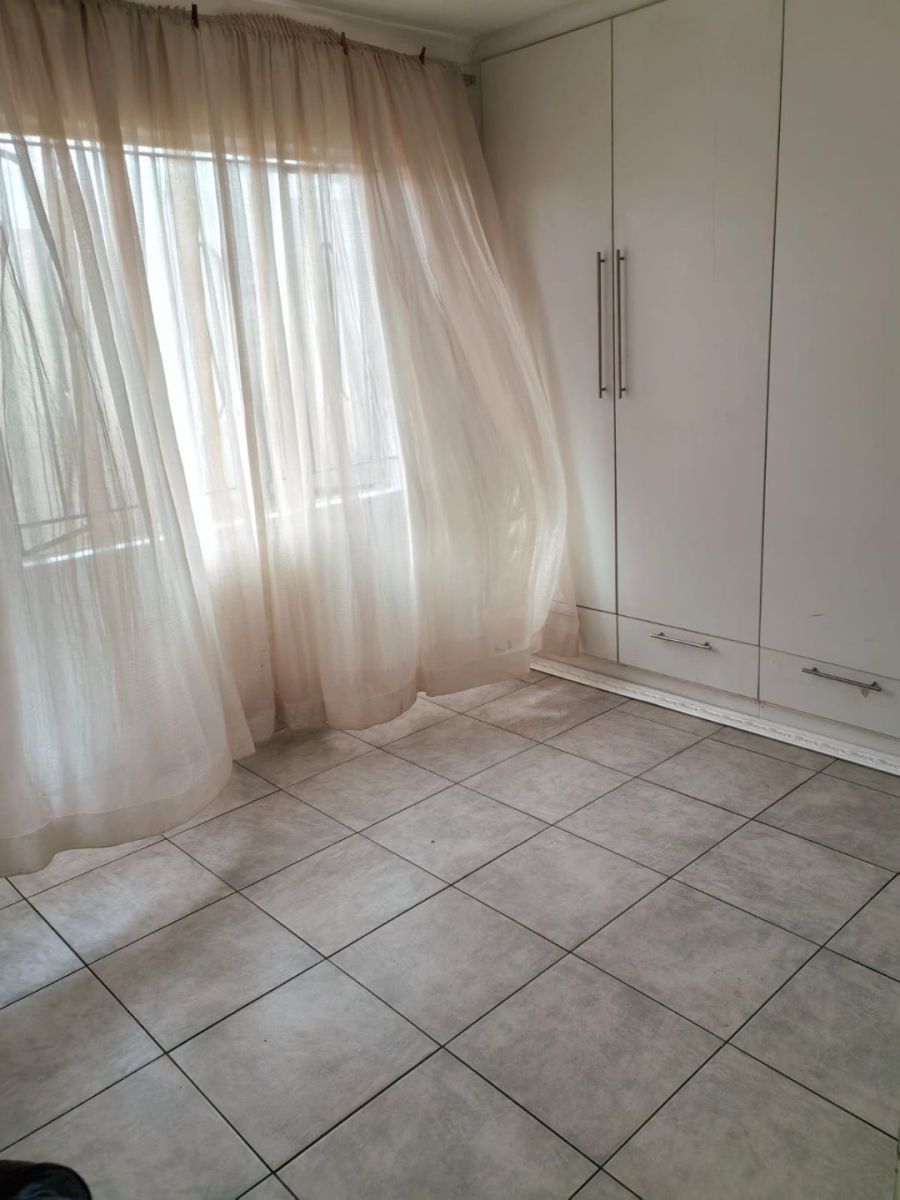 To Let 2 Bedroom Property for Rent in Zondi Gauteng