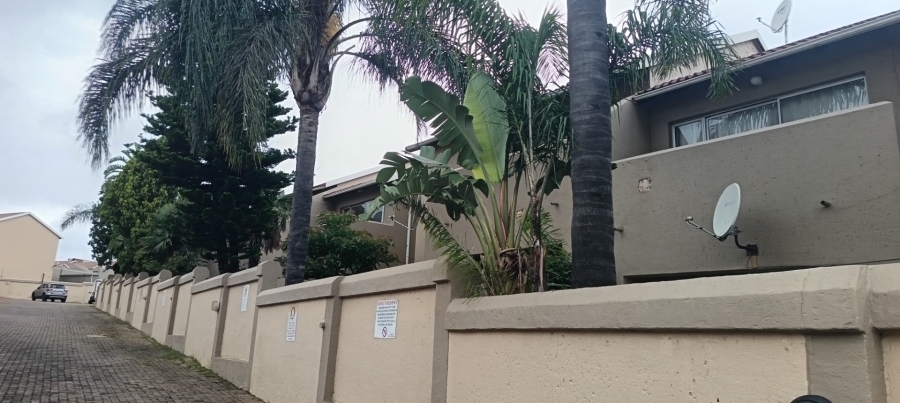 2 Bedroom Property for Sale in Vorna Valley Gauteng
