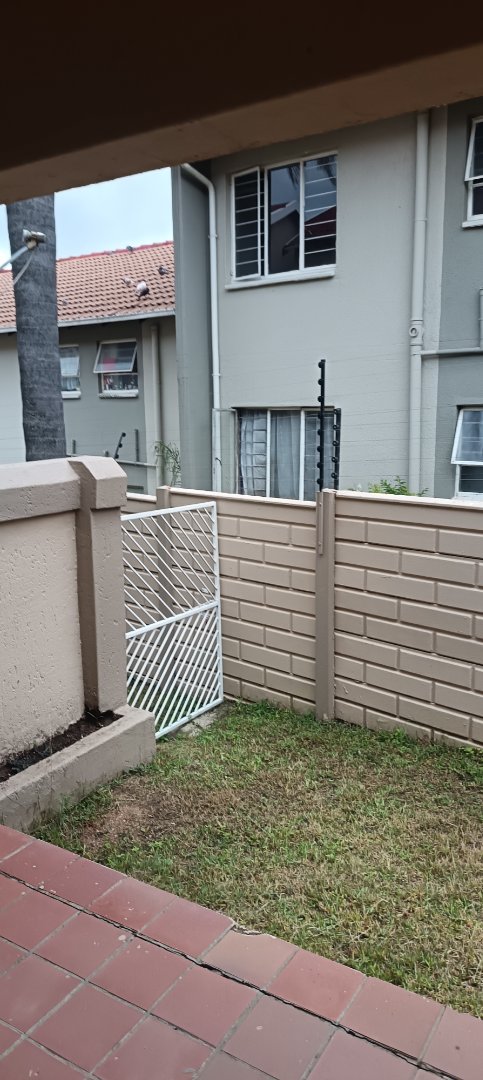 2 Bedroom Property for Sale in Vorna Valley Gauteng