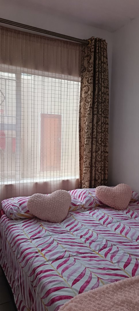 2 Bedroom Property for Sale in Vorna Valley Gauteng