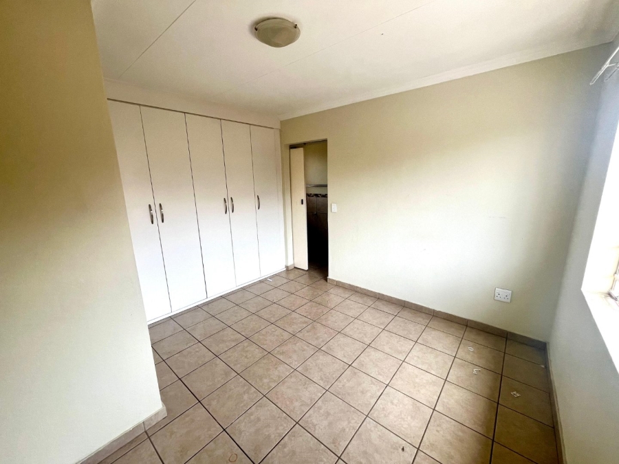 To Let 2 Bedroom Property for Rent in Raslouw A H Gauteng