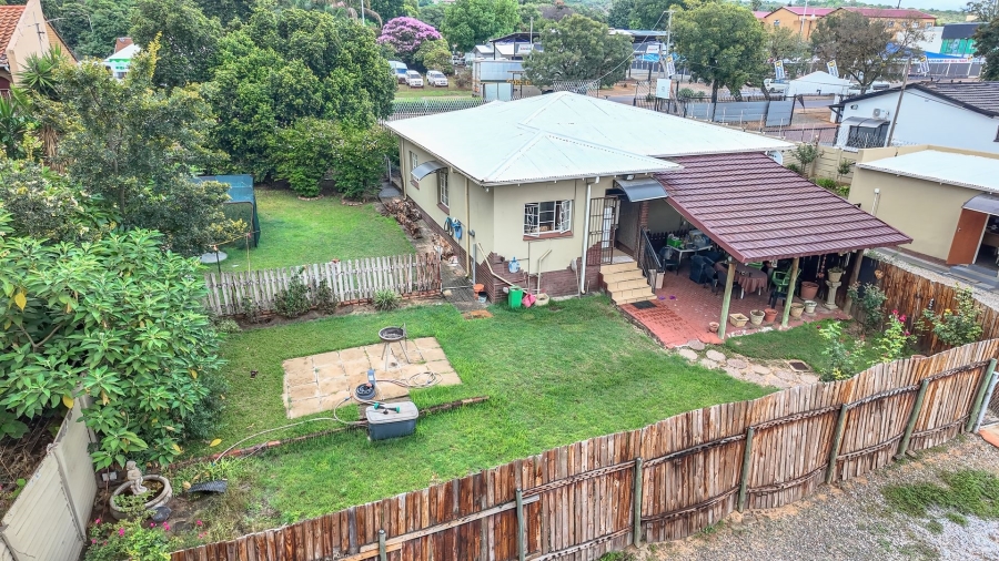  Bedroom Property for Sale in Silverton Gauteng